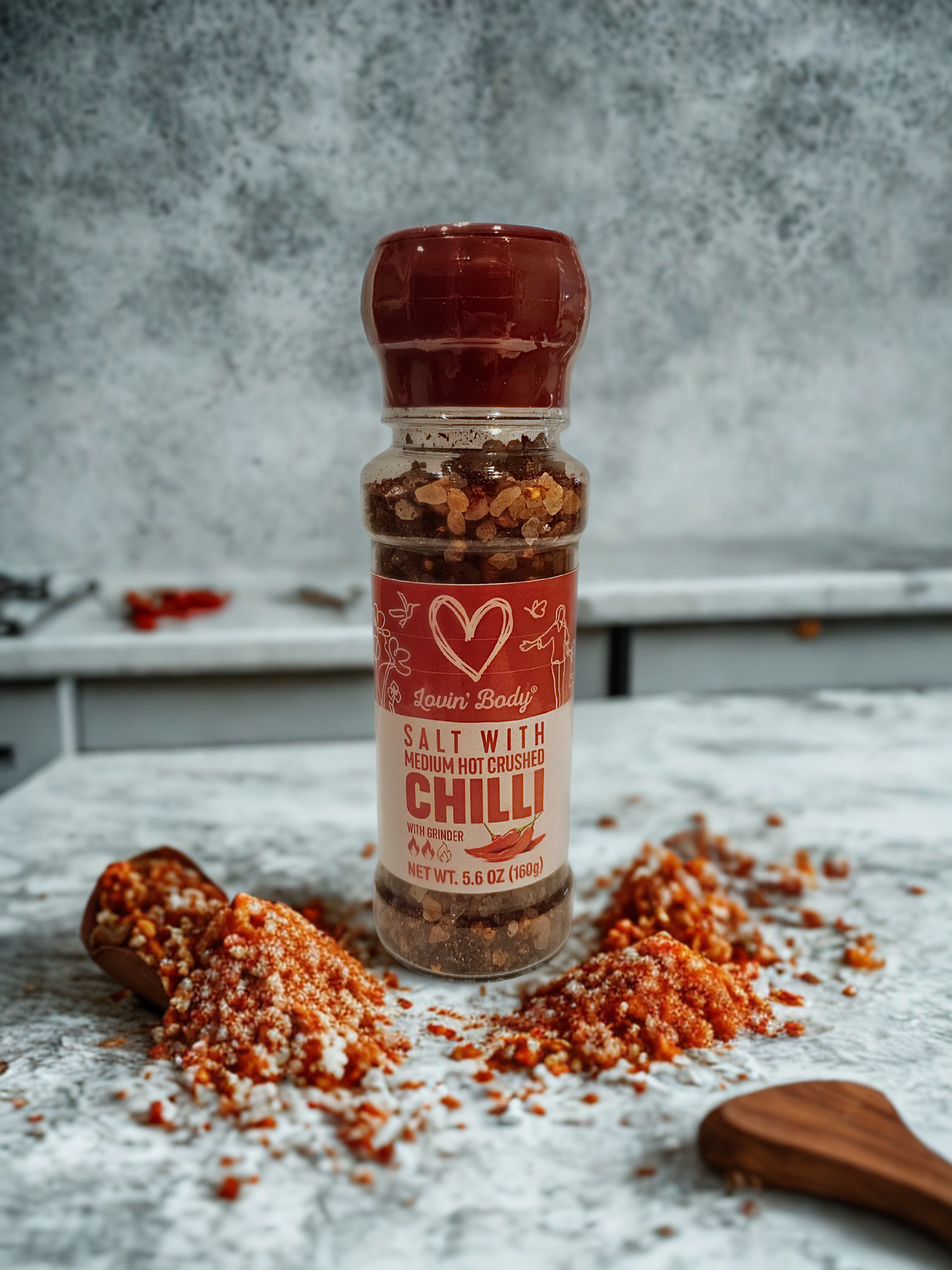 Lovin' Body Salt with Medium Hot Crushed Chilli with Grinder 160 gr